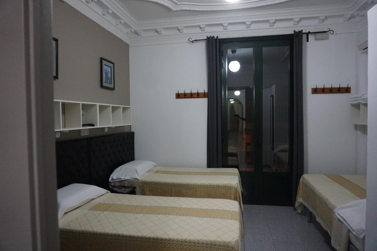 Pension Casa Blanca Βαρκελώνη Εξωτερικό φωτογραφία