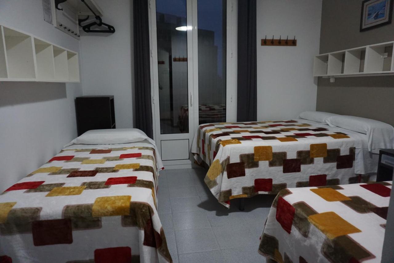 Pension Casa Blanca Βαρκελώνη Εξωτερικό φωτογραφία